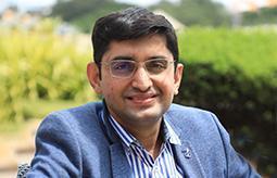 Dr. Avinash B,Gastroenterology