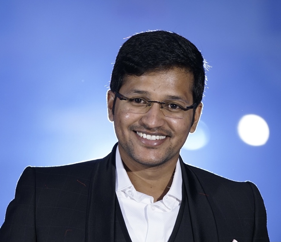 Dr. Vinit Oswal,Orthopaedics